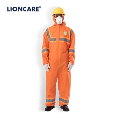 CoverLite li Jirrifletti Taped Disposable Coverall